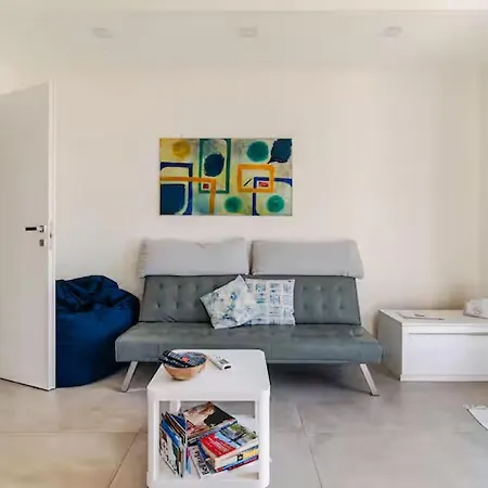 Mirasole House