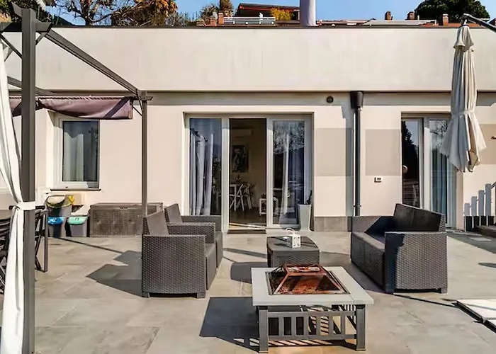 Nyaraló Mirasole House