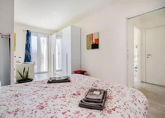 Mirasole House Nyaraló *