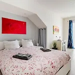 Mirasole House